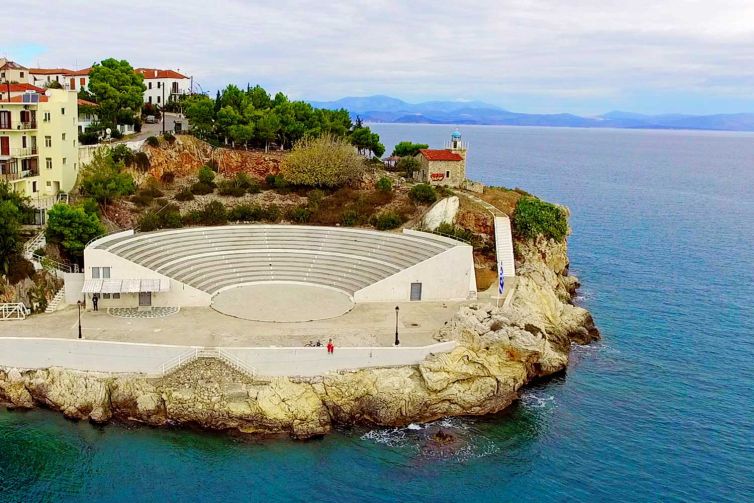 ΑΝΟΙΧΤΟ ΘΕΑΤΡΟ